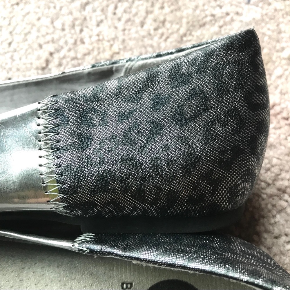 Metallic Flats Snakeskin Print G By Guess 8.5 - Picture 5 of 8